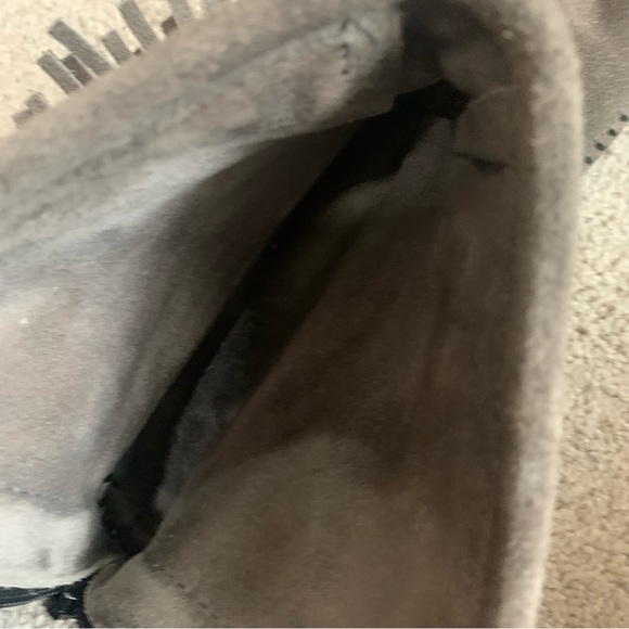 Minnetonka Suede Leather Fringe Studded Detail Ankle Booties - Picture 10 of 13